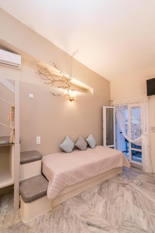 Fratelli Family Rooms Tinos ภายนอก รูปภาพ