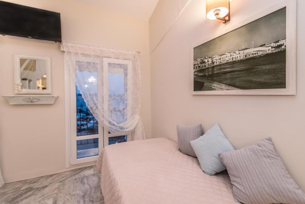 Fratelli Family Rooms Tinos ภายนอก รูปภาพ
